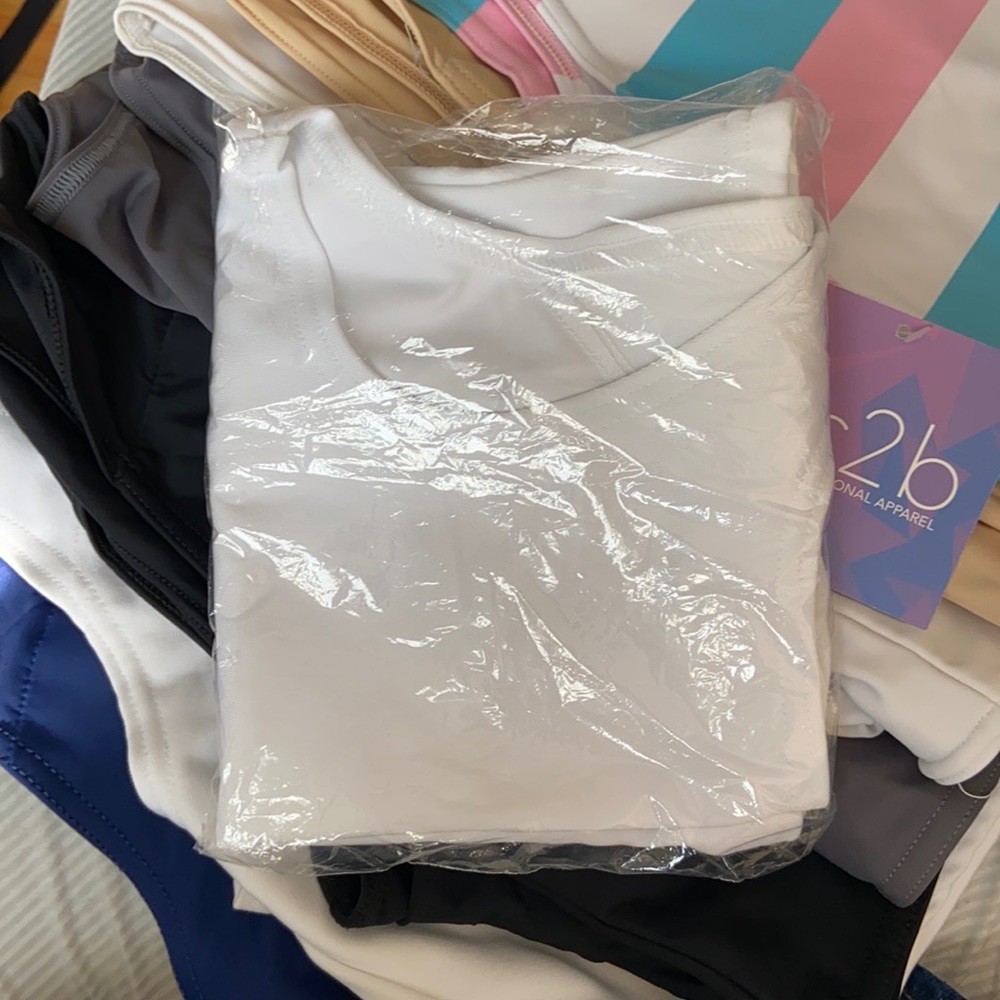 L white chest binder